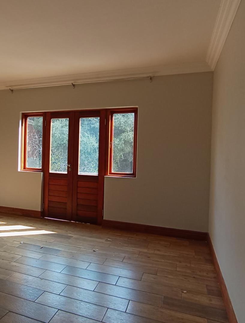 5 Bedroom Property for Sale in Xanadu Eco Park North West